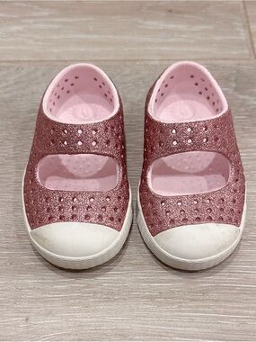 Native Kids Glitter Slip-On Mary Jane Sneakers in Pink